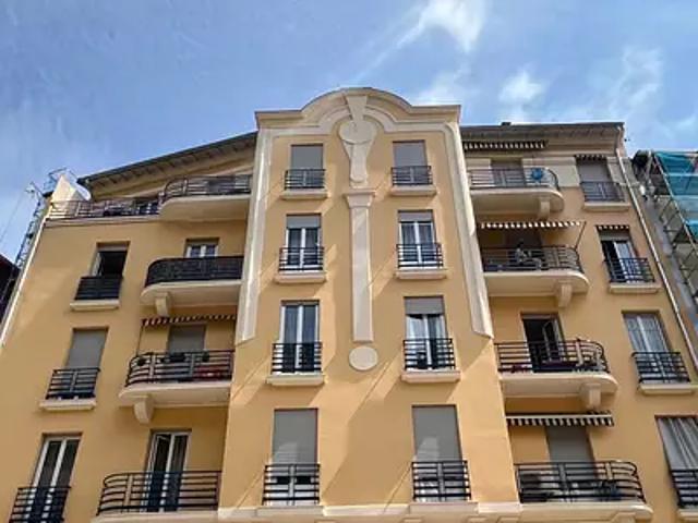Nice 06100 Achat / Vente appartement 2 pièces t2