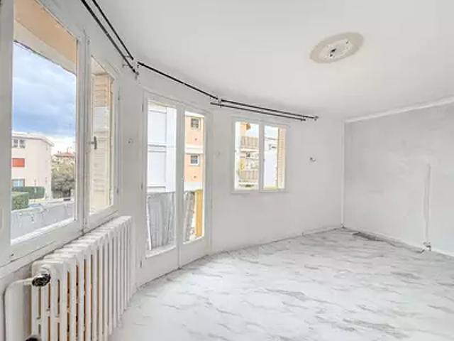 Nice 06100 Achat / Vente appartement 3 pièces t3 terrasse cave