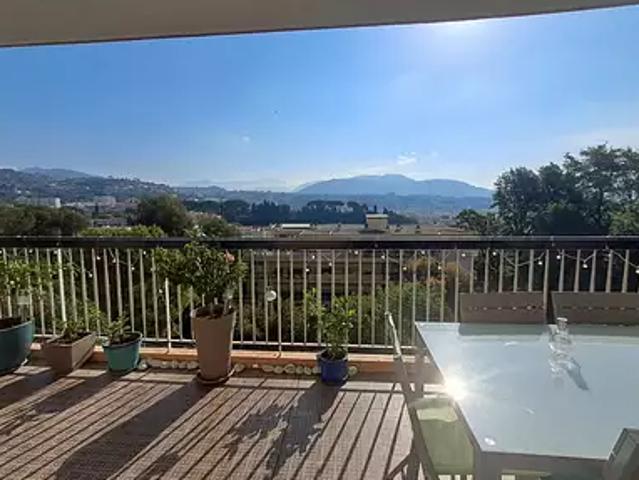 Nice 06100 Achat / Vente appartement 4 pièces t4