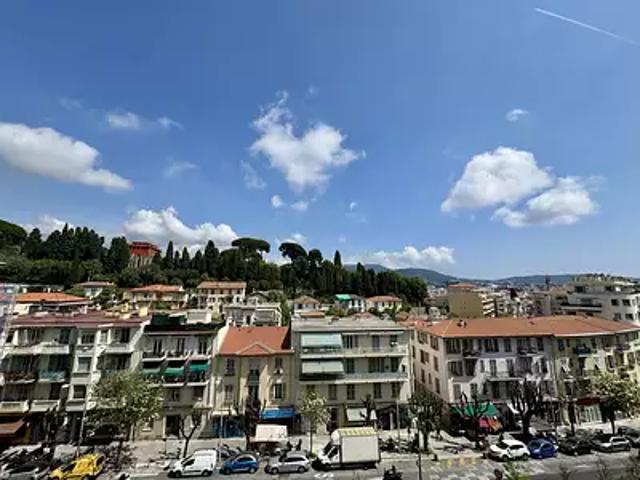 Nice 06100 Achat / Vente appartement 4 pièces t4