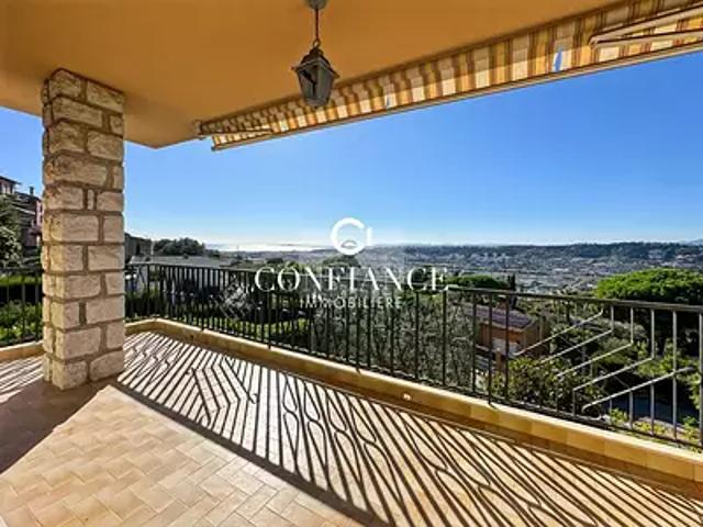Nice 06200 Achat / Vente maison 7 pièces t7 terrasse parking