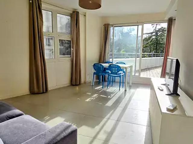 Nice 06200 Achat / Vente appartement 2 pièces t2 au dernier étage