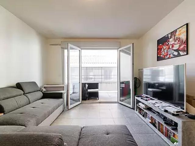 Nice 06200 Achat / Vente appartement 2 pièces t2 au dernier étage terrasse