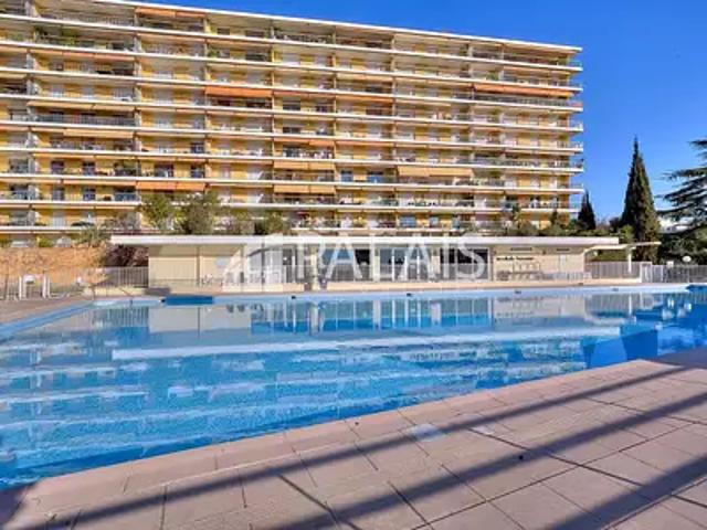 Nice 06200 Achat / Vente appartement 2 pièces t2 piscine