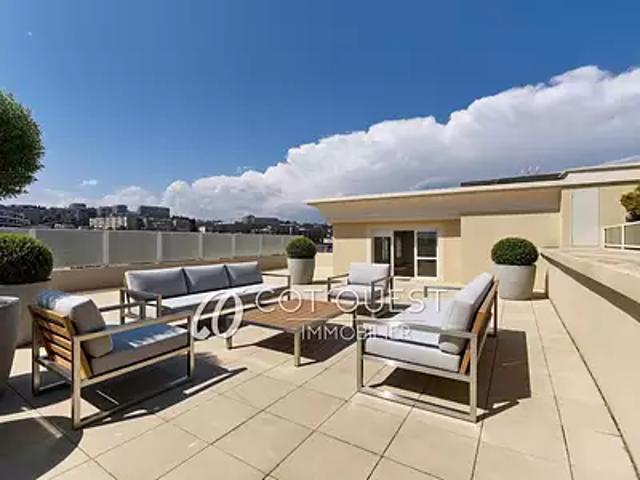 Nice 06200 Achat / Vente appartement 3 pièces t3 au dernier étage terrasse