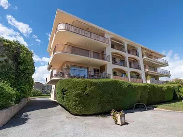 Nice 06200 Achat / Vente appartement 4 pièces t4 terrasse balcon