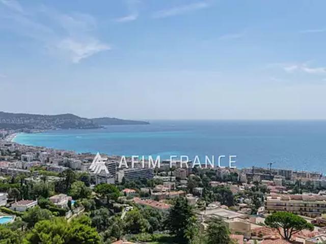 Nice 06200 Achat / Vente appartement 6 pièces t6 au dernier étage piscine