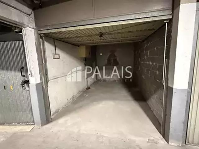Nice 06200 Achat / Vente parking