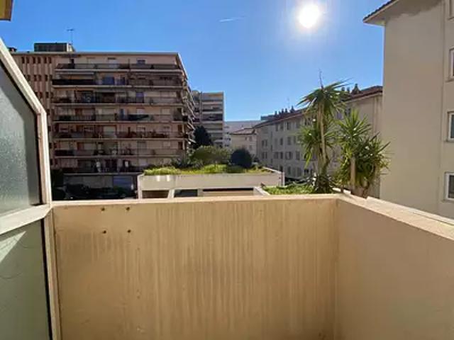 Nice 06200 Location appartement 1 pièce t1