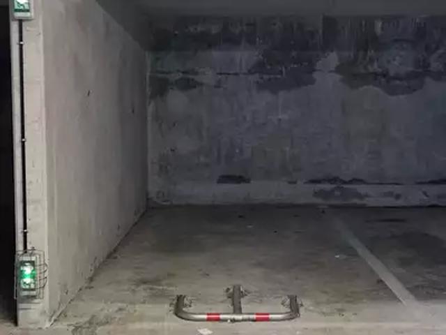 Nice 06200 Location parking