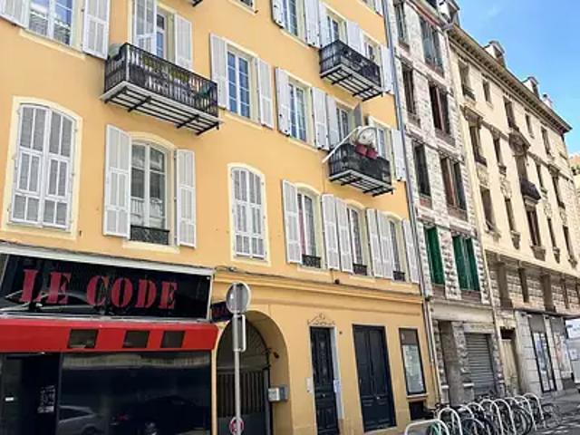 Nice 06300 Achat / Vente appartement 3 pièces t3