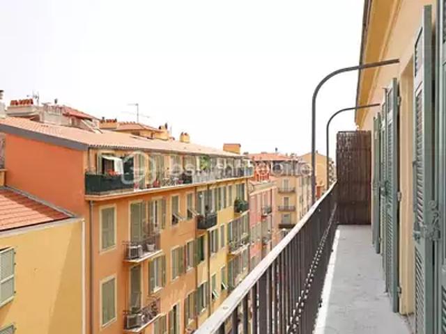 Nice 06300 Achat / Vente appartement 5 pièces t5 au dernier étage balcon
