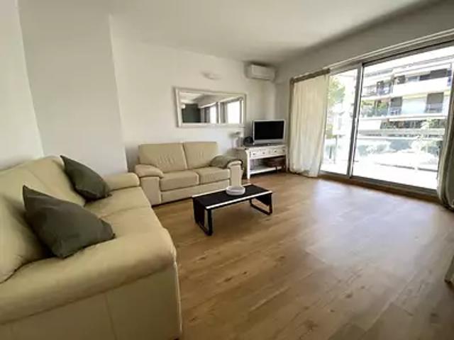 Nice 06300 Location appartement 2 pièces t2