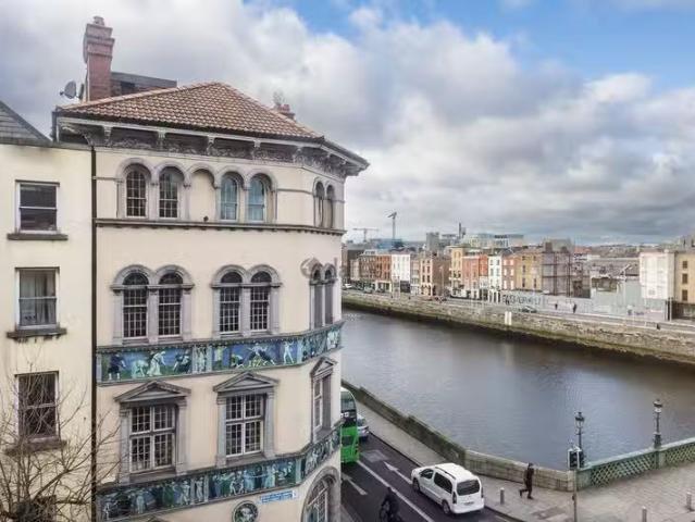 For Rent! 19 Parliament Street, Temple Bar, Dublin 2 is for rent