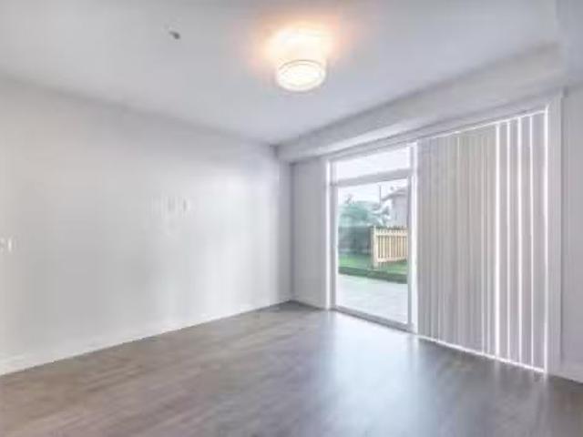Cheap 1 BR 20686 Easleigh Acres, Langley, BC, V3A 0M4 lease.