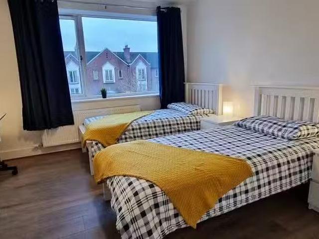 Nice 1 BR Phibsborough Road, Dublin