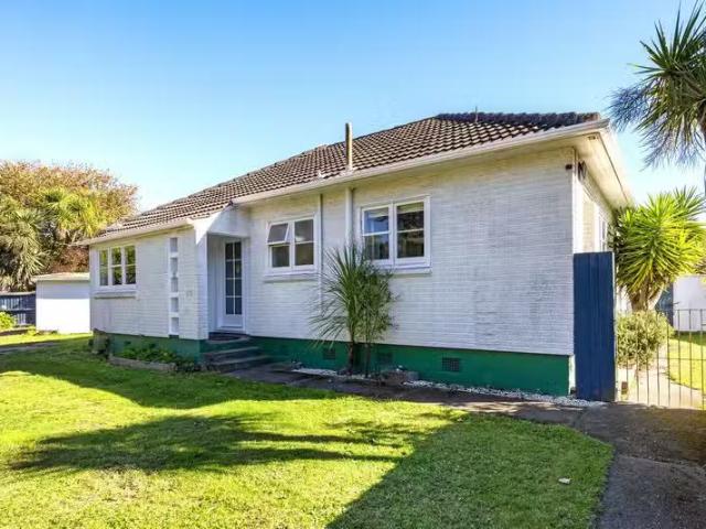 Cozy 2 BR 33 Riley Crescent, Woolston, NZ 8022 House for Rent