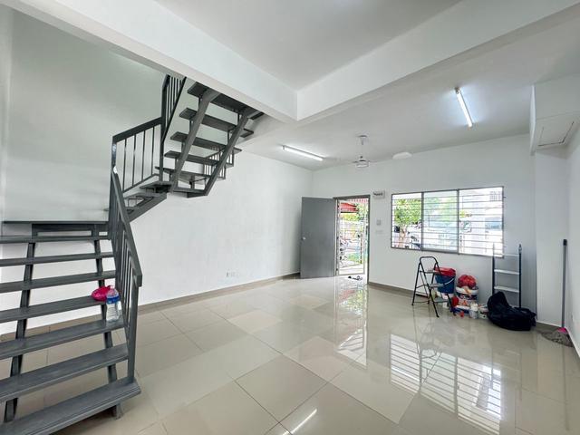 Nice Unit 2 Storey Terrace Green Valley Park Tasik Puteri Rawang