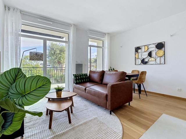Nice 2 pièces dans un cadre magnifique du quartier Rimiez