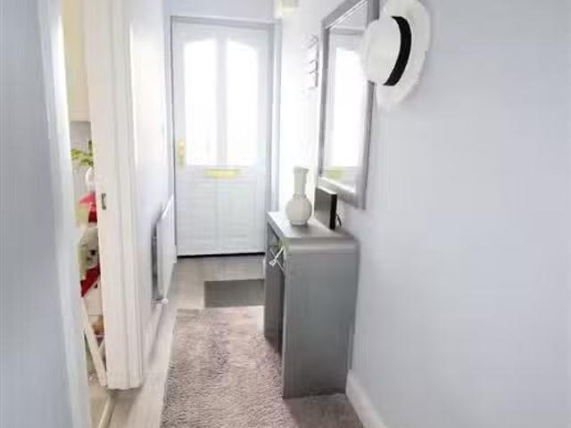 Cozy 30 Thornchase, Woodale Road, Rush