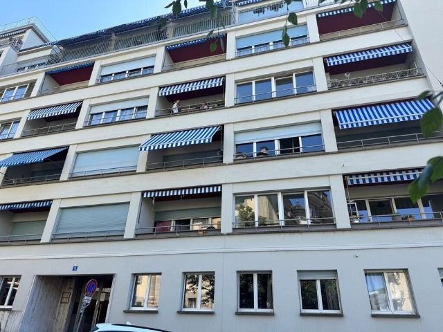 Nice 3.5 room apartment close to the train station