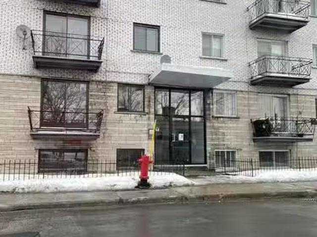 Just in! 9 6915 Boul. De L'Acadie, Montréal Villeray/Saint Mi.