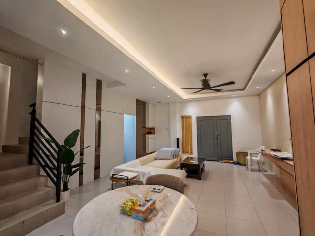 NICELY DESIGN UNIT 10th Mile Bucida Bucida Lower Unit Townhouse