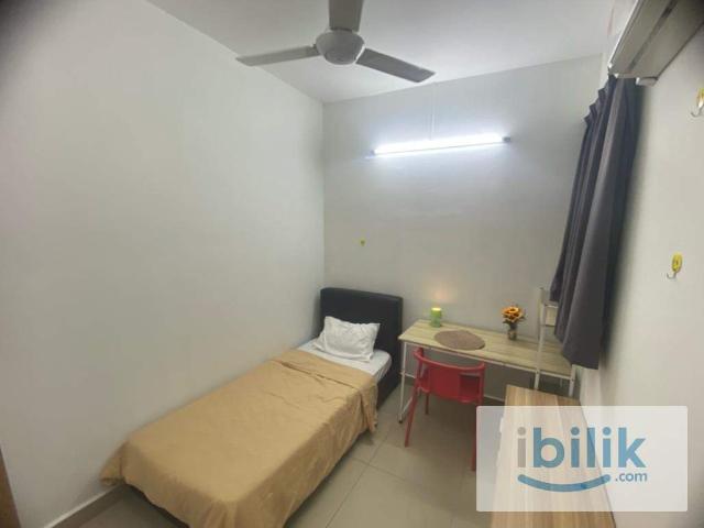 Nicely Furnished Room Walk to LRT Ara Damansara Weekly Cleaning & Free Wifi Parking Optional