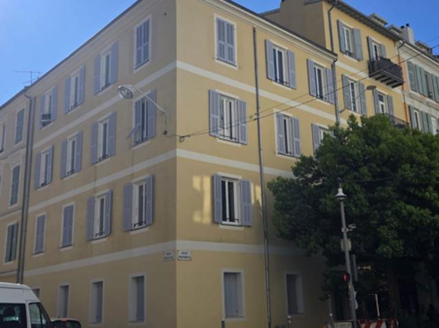 NICE/Pastorelli 2 pieces Centre ville neuf