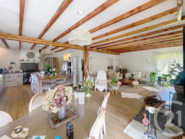 Nichée à 15 Min De Lavaur Et 25 Min De Toulouse, cette maiso. 252m² Lavaur