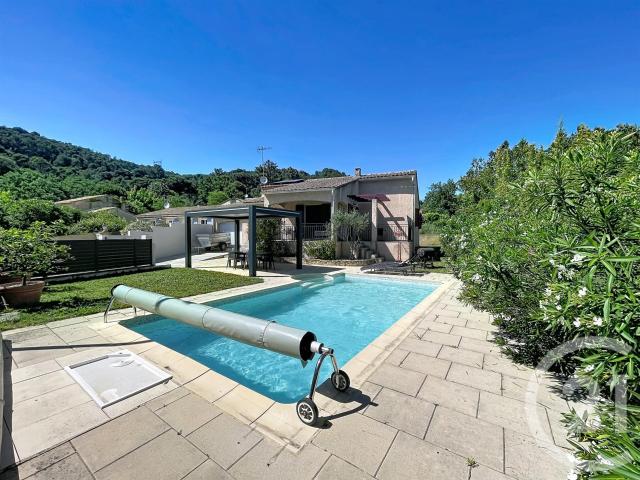 Nichée dans un quartier résidentiel paisible de Bagnols sur. 83m² Bagnols sur Cèze