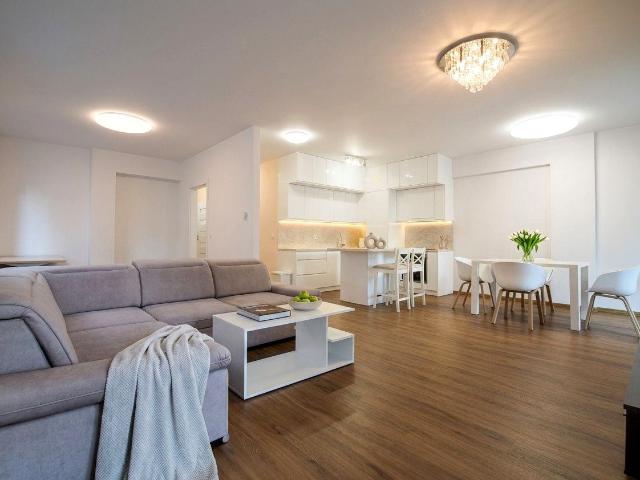 Nietypowy apartament, przestrzeń dla Menedżera Wrocław, Krzyki