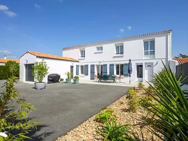 Nieul sur Mer 17137 Achat / Vente maison 11 pièces t11 parking