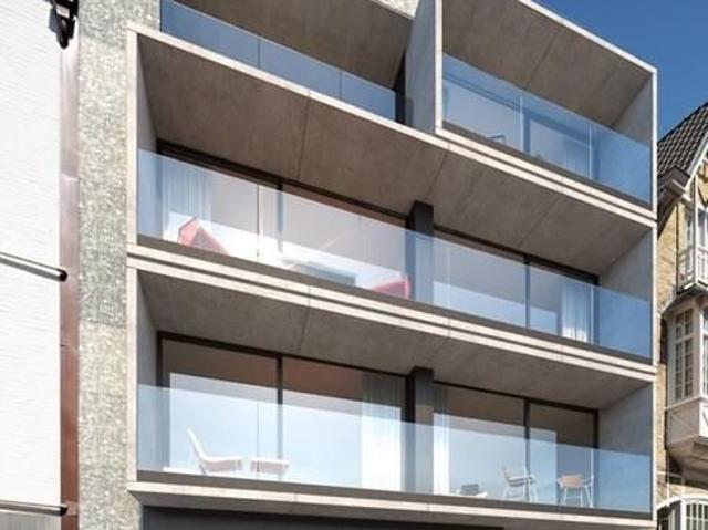 Nieuw, zuidgericht duplex dakapp. rustig gelegen vlakbij de