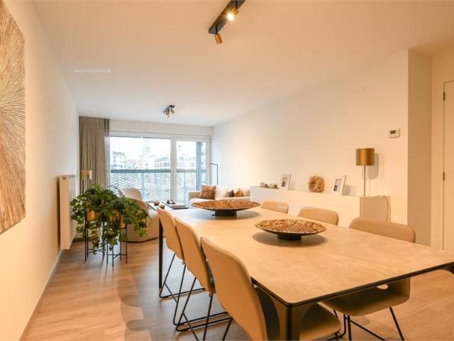 Nieuw appartement bij station Blankenberge met zwembad