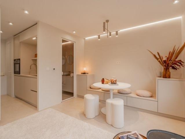 Nieuw & gemeubelde studio te Knokke Zoutelaan te koop