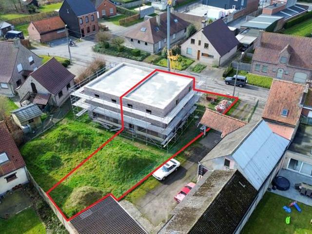Nieuwbouwwoning, 4 slpk, garage, tuin, perceel 405 m², Torh