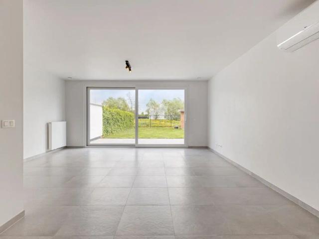 Nieuwbouwwoning op gunstige locatie