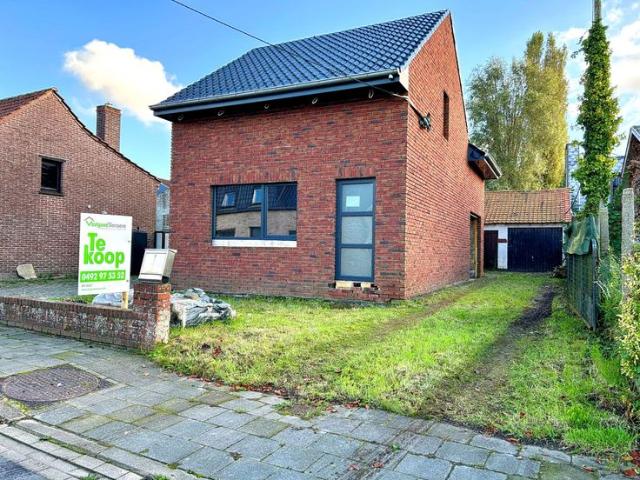 Woning met 4 slaapkamers te Eernegem