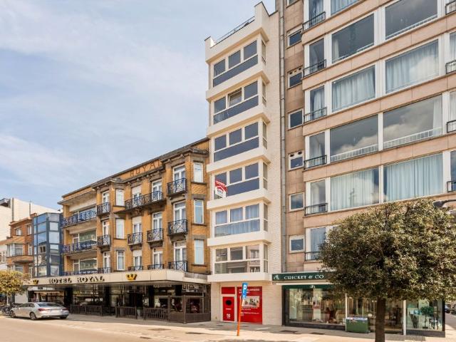 Nieuwbouw, 1 slaapkamer appartement te huur in de Panne