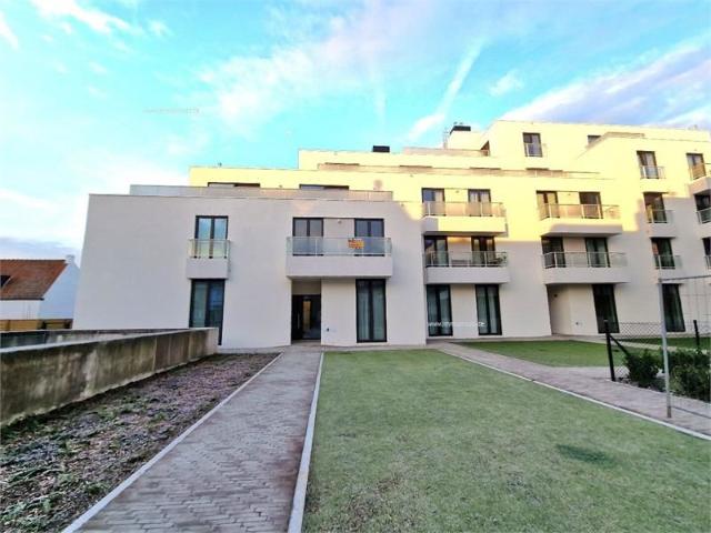 NIEUWBOUW APPARTEMENT MET 1 SLAAPKAMER EN SLAAPHOEK GELEGEN IN EEN NIEUWBOUW RESIDENTIE OP EEN BOOGSCHEUT VAN ZEE