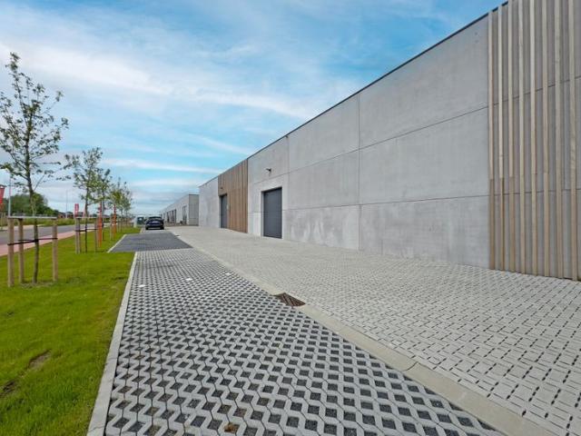 Nieuwbouw KMO Unit 276m² in PARK RIVA te Dentergem