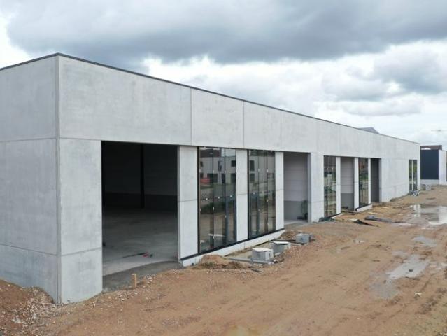 Nieuwbouw KMO Unit 305m² in PARK RIVA te Dentergem