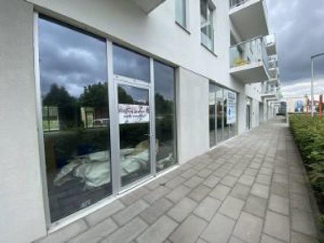 Nieuwbouw handelspanden 92 m² 331 m² in centrum Lokeren