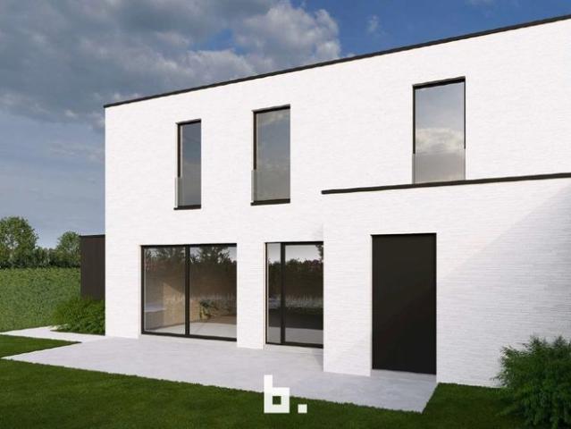 Nieuwbouw woning met 4 slaapkamers en garage met perfect ge