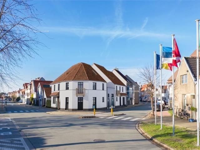 Nieuwbouw woning gelegen in het oude Knokke op wandelafstand van de groentenmarkt en de winkels