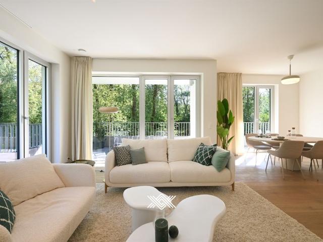 Nieuwbouwappartement met 4 slaapkamers in Gent