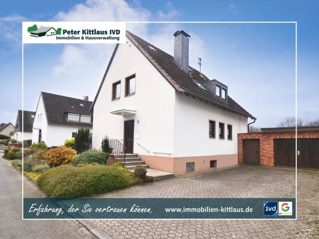 Niederpleis: Charmantes Einfamilienhaus sucht Familie!* Perfekte Wohnlage und Traumgarten