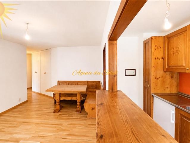 Niedliches 3,5 Zimmer Pied à terre in der Nähe der Montana Standseilbahn