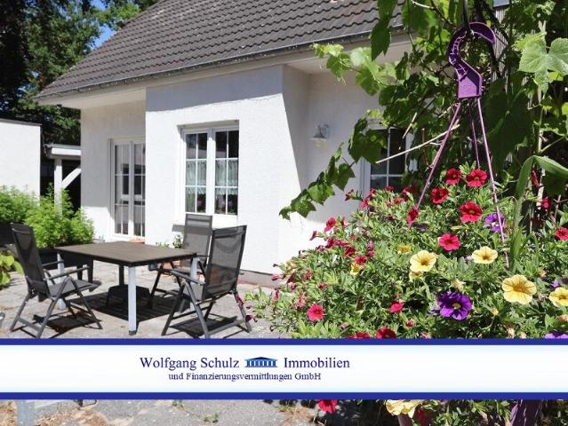 Niedrigenergie Friesenhaus mit großem Garten und Doppelgarage